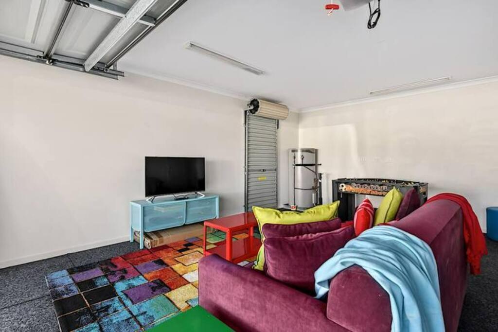 Вилла Windbourne House The Ultimate Base Сент-Хеленс Экстерьер фото